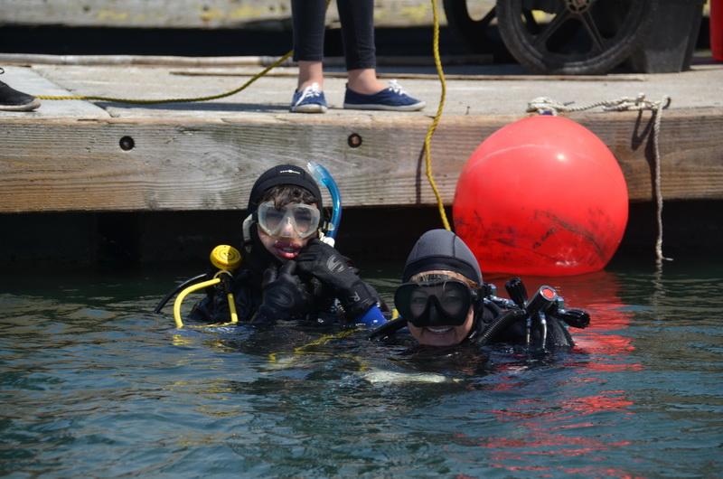 ODA Volunteer divers ready to haul-out debris
